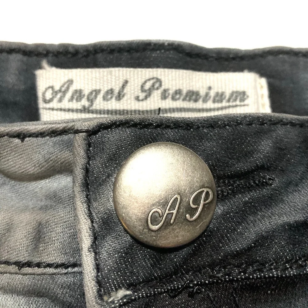 Angel Premium Ruffled Shorts - Picture 4 of 7